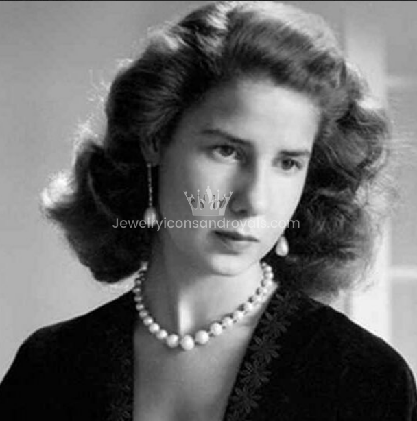 EL MISTERIO DEL COLLAR